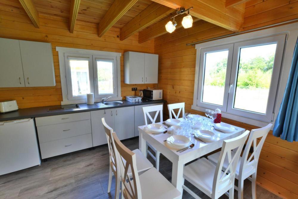 Holiday Resort, Ustronie Morskie Eksteriør bilde