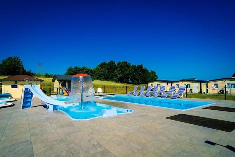 Holiday Resort, Ustronie Morskie Eksteriør bilde